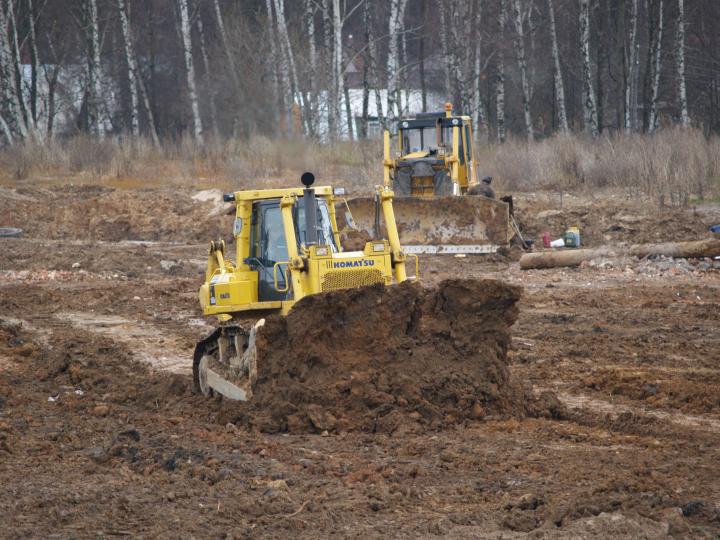 Компания Техоптимум-земляные работы.
Бульдозер komatsu D155A компании Техоптимум.