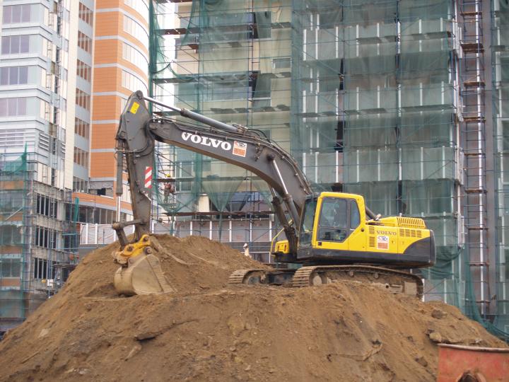 Компания Техоптимум-разработка котлована и вывоз грунта.
Экскаватор Volvo EC 360 BLC компании Техоптимум.