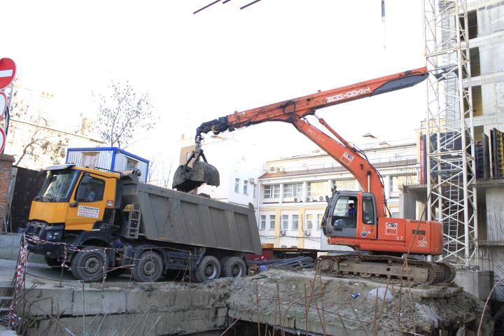 Компания Техоптимум
Компания Техоптимум
Продвигать
Компания Техоптимум-разработка котлована и вывоз грунта.
Экскаватор грейфер Hitachi Zaxis 225 компании Техоптимум.