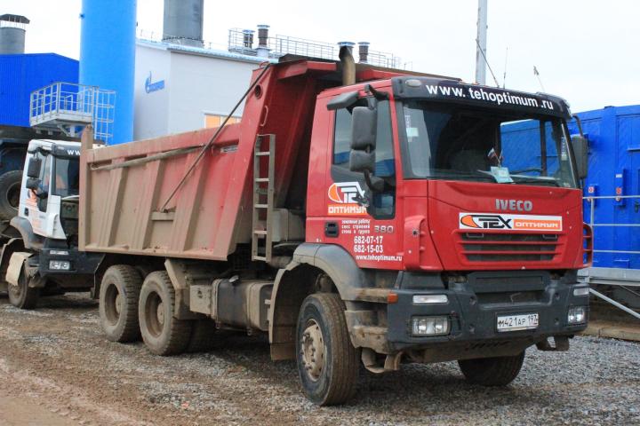 Компания Техоптимум-разработка котлована и вывоз грунта.
Cамосвалы IVECO Trakker 380 компании Техоптимум.