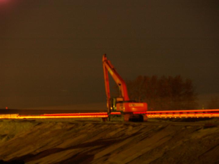 Компания Техоптимум-земляные работы.
Гусеничный экскаватор Hitachi ZX 330 с длинной стрелой компании Техоптимум.