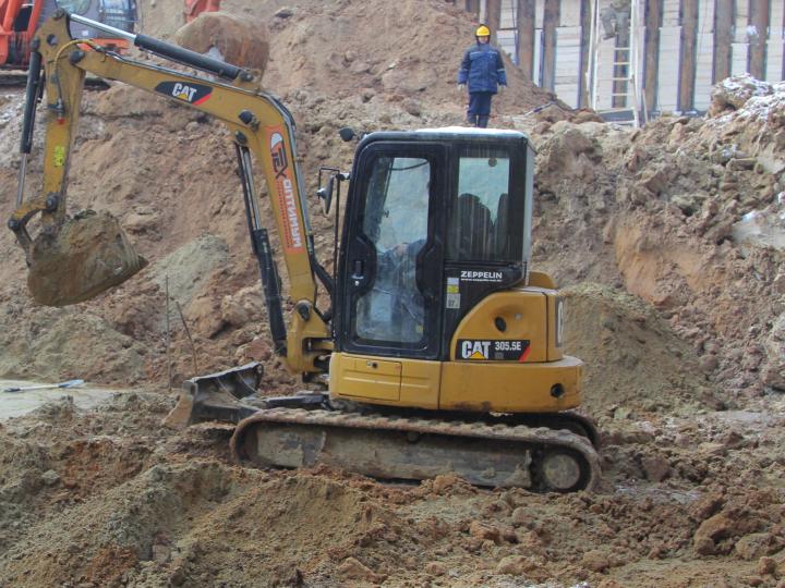 Компания Техоптимум-земляные работы.
Мини-экскаватор Cat 303.5E CR компании Техоптимум