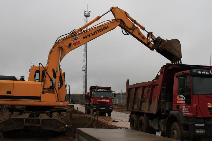 Компания Техоптимум--разработка котлована и вывоз грунта.
